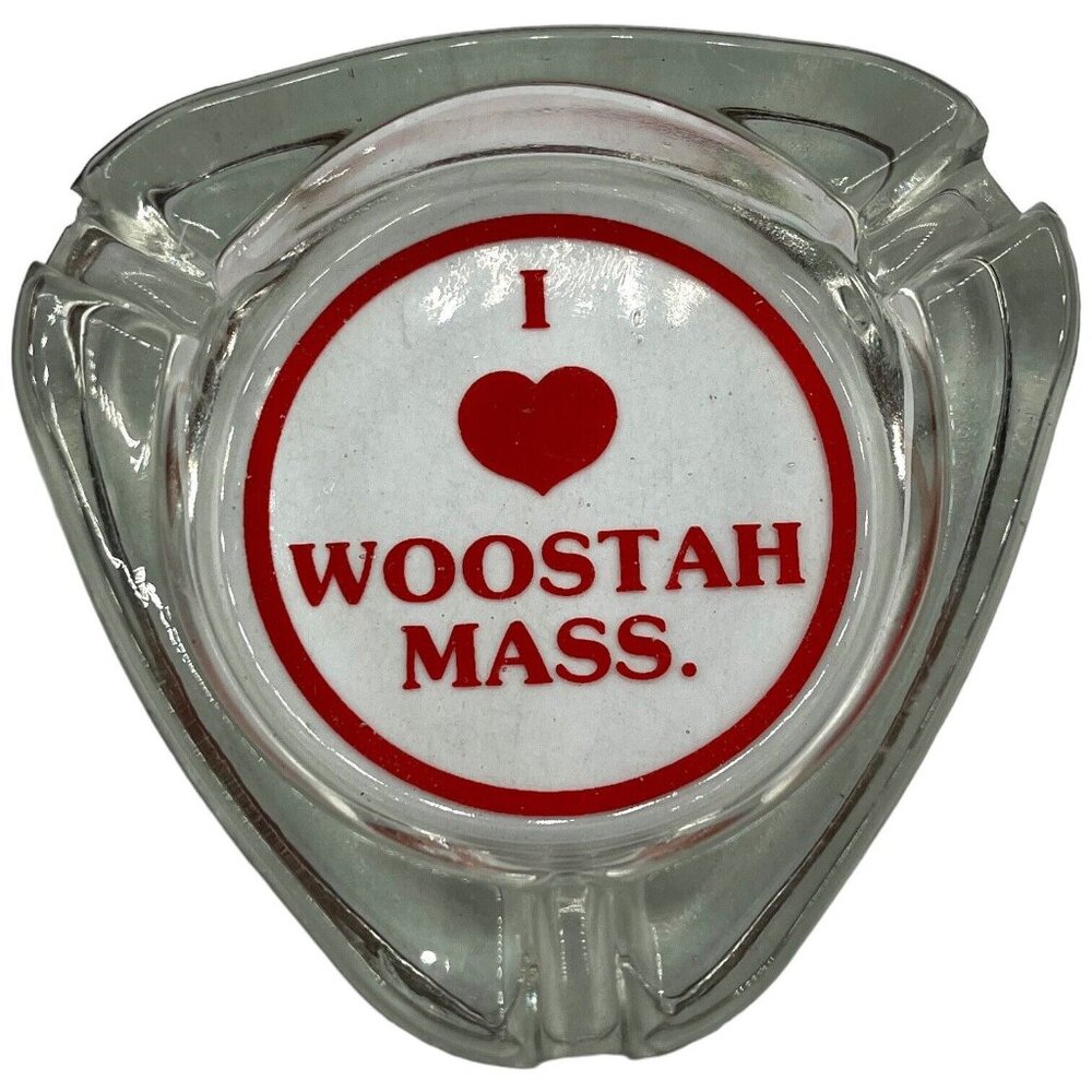 I Heart Woostah Mass. Triangular Ashtray Ash Tray Glass Dime Store Souvenir - Picture 2 of 8